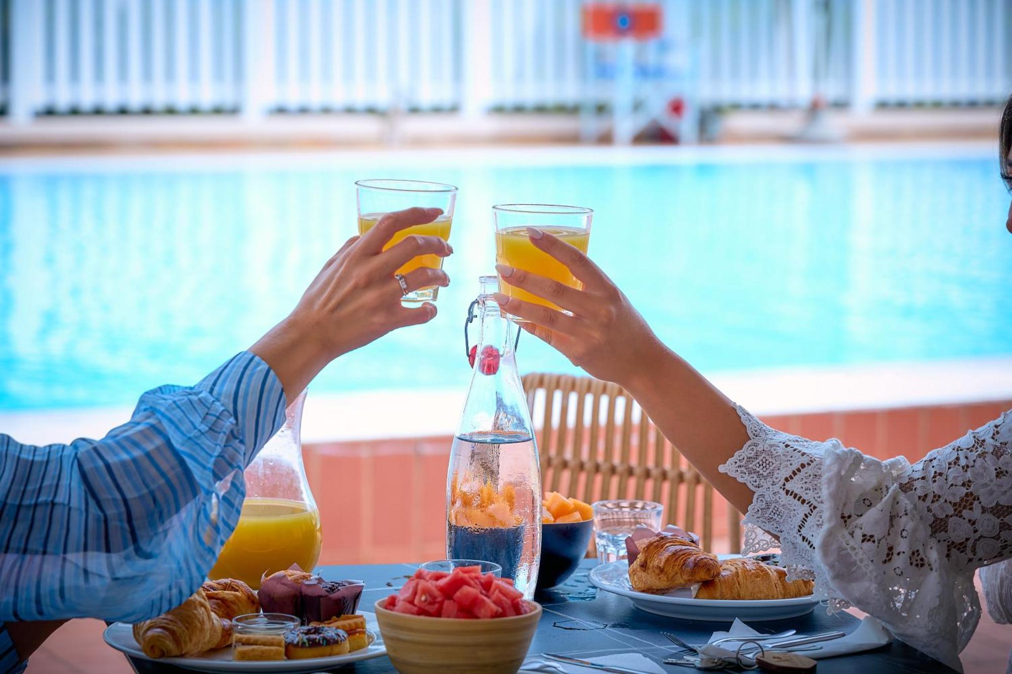 Hotel Club La Villa มาร์ตินซิกูโร ภายนอก รูปภาพ